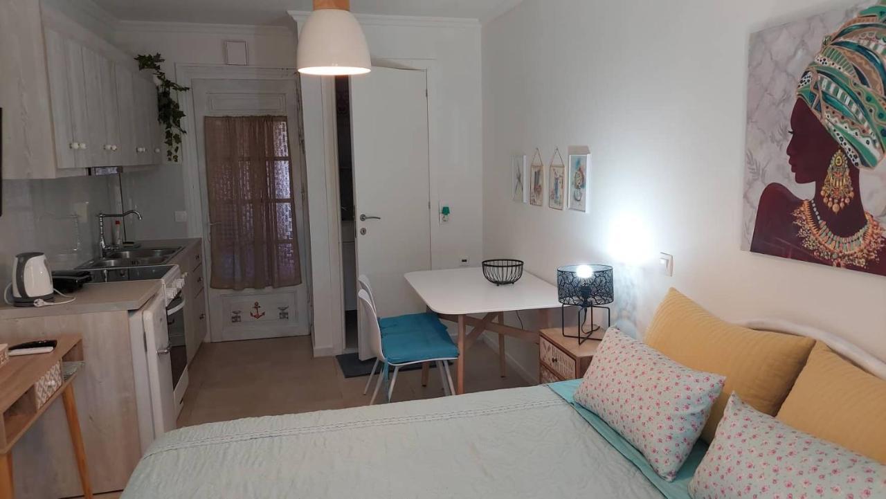 Nias Studio Apartment Perama  Exterior photo